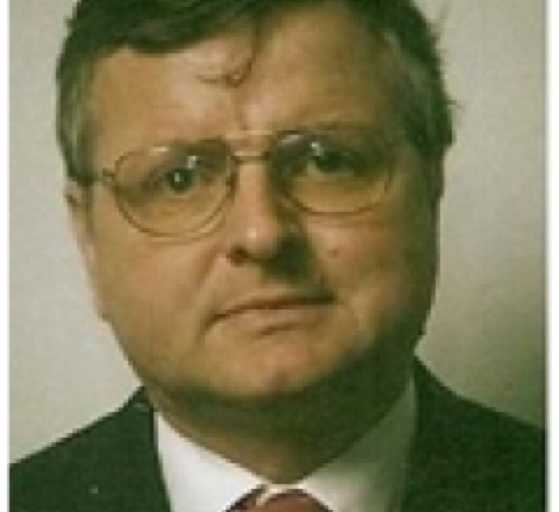 Dr Neil Carmichael